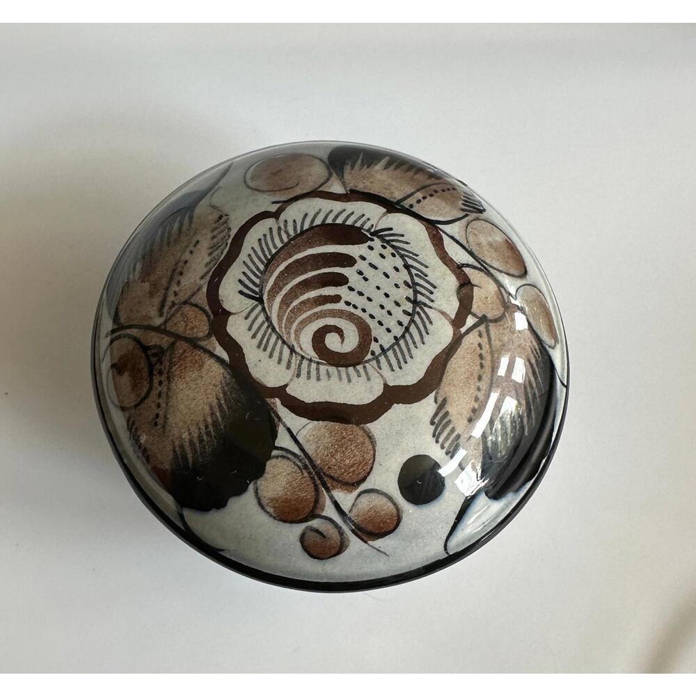 Ceramica Artistic GOMEZ Mexican Pottery Trinket Dish, Tlaquepaque Mexico Artist